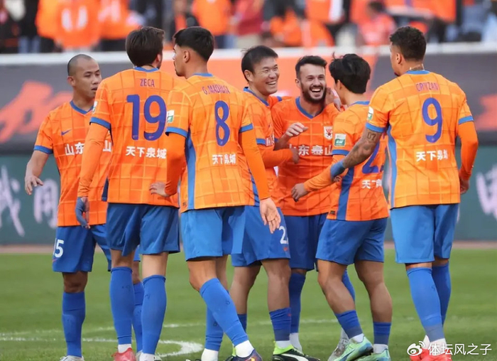 乐鱼体育网页-泰山球迷心心念念大鱼终于要来了，身价1200万欧，年仅20岁|泰山队|西米奇|后防线|李平康|吉尔_新浪体育_新浪新闻